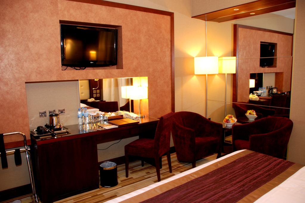 Monaco Hotel Dubai Esterno foto